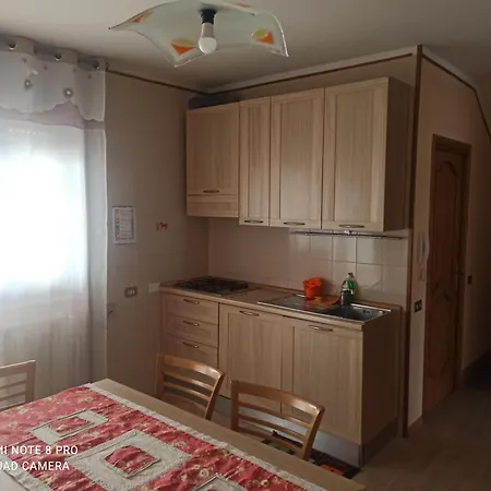 Iris Apartment *